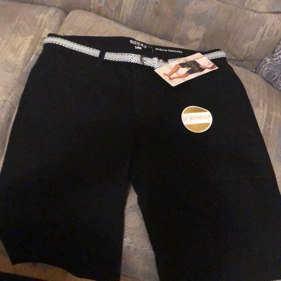 Short - Picture 2 of 7